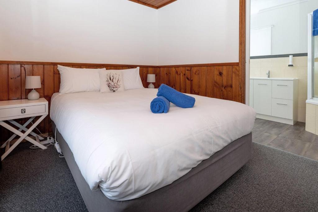 Kitty'S Cottages - Managed By Big4 Strahan Holiday Retreat Εξωτερικό φωτογραφία