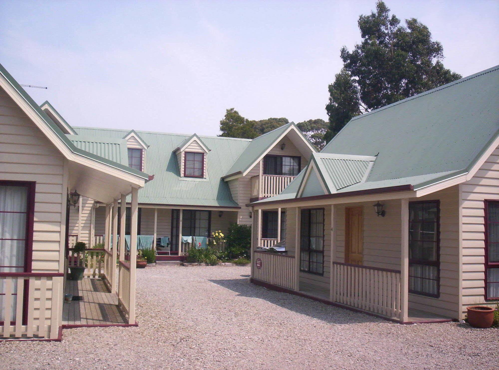 Kitty'S Cottages - Managed By Big4 Strahan Holiday Retreat Εξωτερικό φωτογραφία